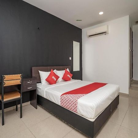 Oyo 1167 Rest And Go Hotel Klang Exterior foto
