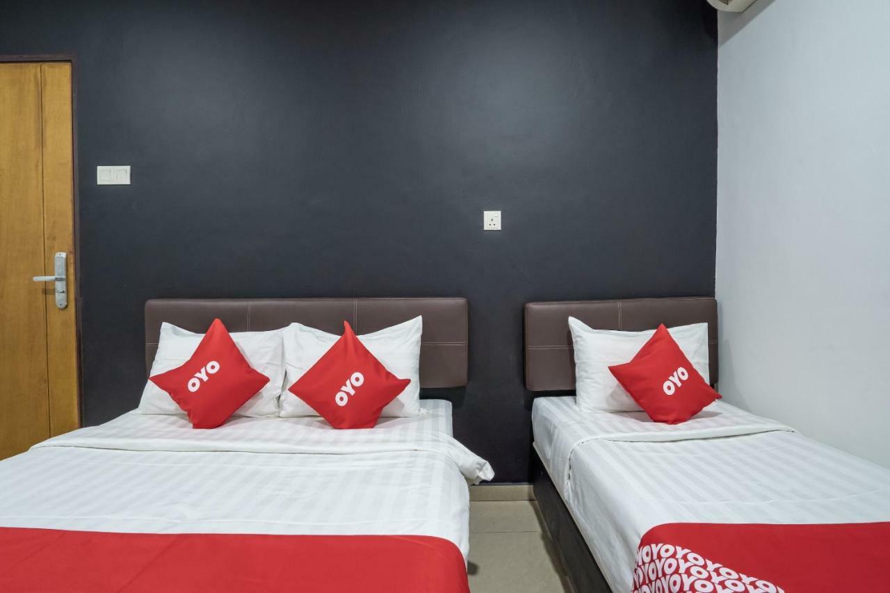 Oyo 1167 Rest And Go Hotel Klang Exterior foto