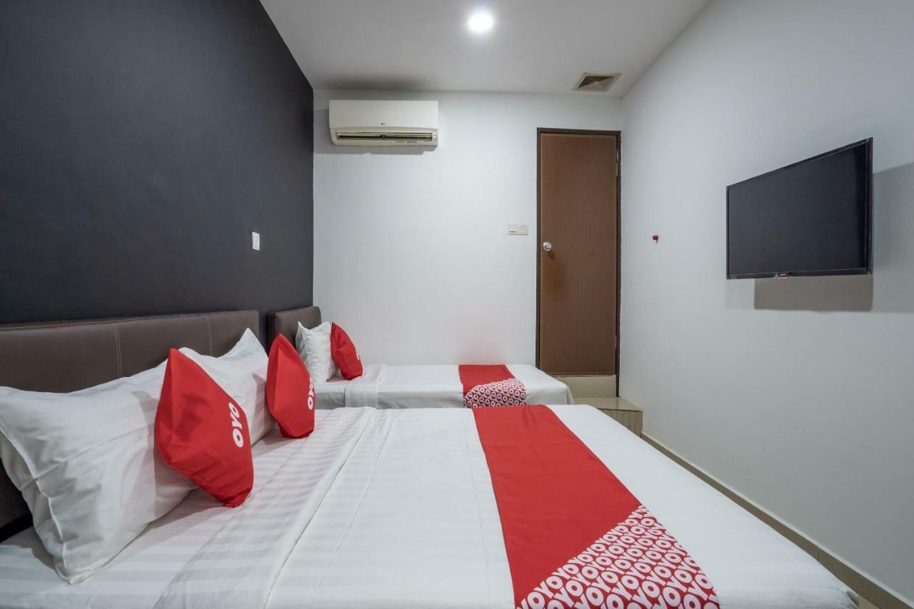 Oyo 1167 Rest And Go Hotel Klang Exterior foto
