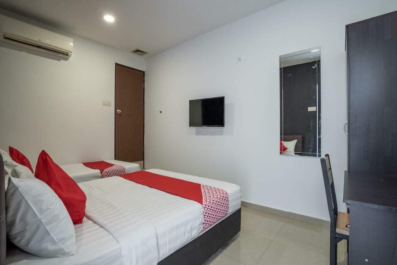 Oyo 1167 Rest And Go Hotel Klang Exterior foto